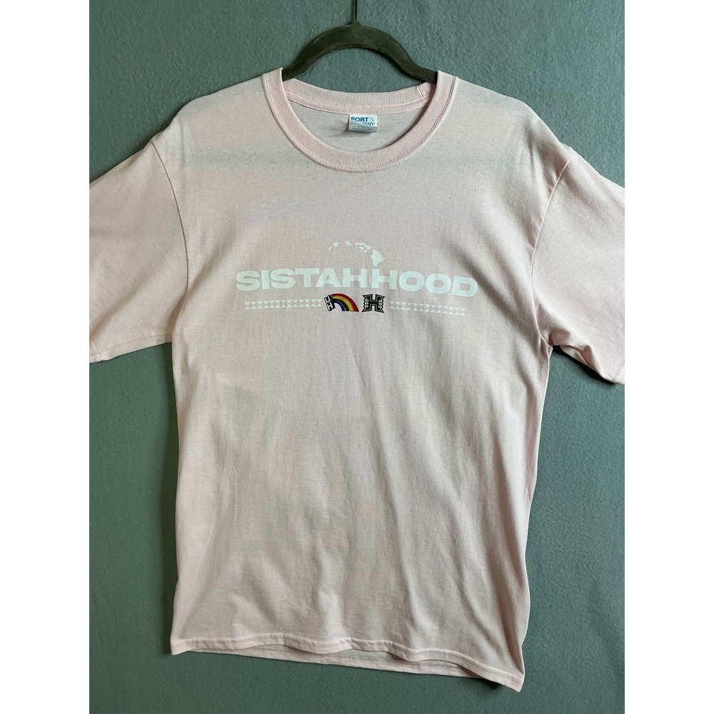 Port &‎ Company T Shirt Women's Medium Graphic T-Shirt SISTAHOOD Hawaii Rainbow
